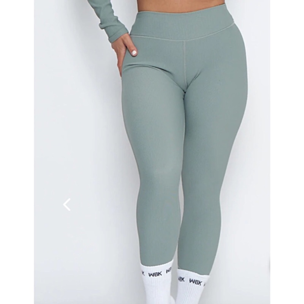 WBKFIT RIBBED SAGE GREEN LEGGINGS